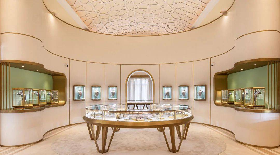Damas Jewellery The First Enterprise in the Middle East to Enter the Global Top 100 Luxury Brands (7)