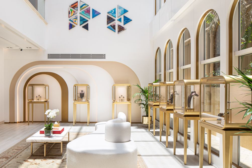Damas Jewellery The First Enterprise in the Middle East to Enter the Global Top 100 Luxury Brands (5)